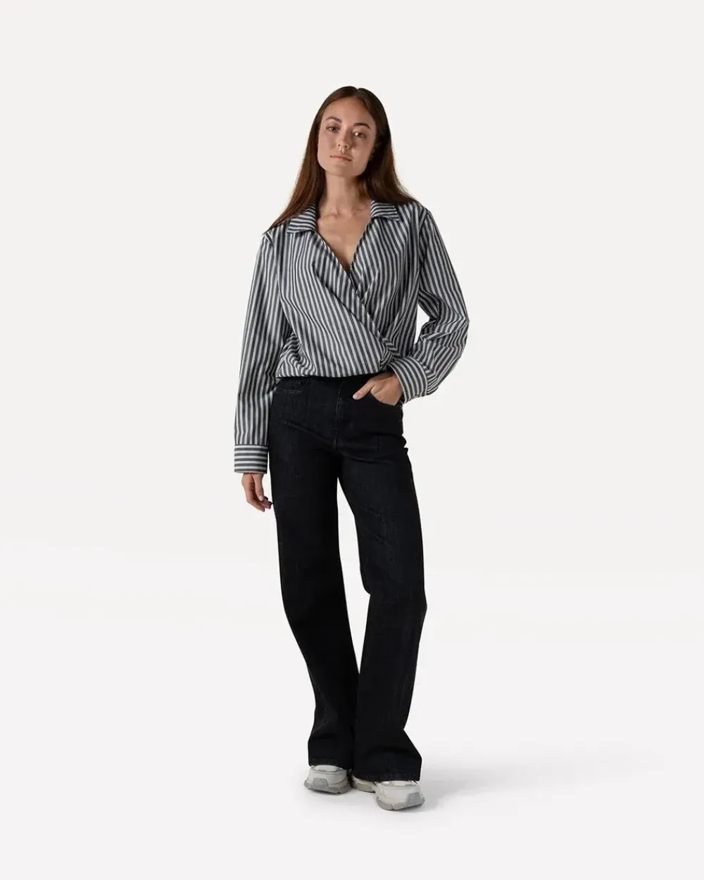 Discount Elsie top l/sBlack white stripe Shirts & Tops | Blouses