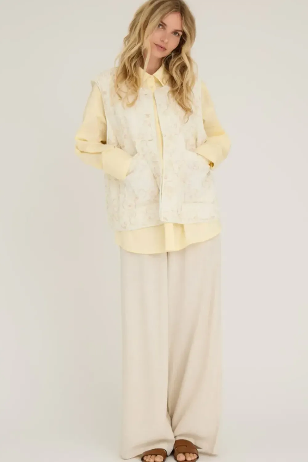 Best Kammy embrodery vest077 sand/white Blazers & Gilets