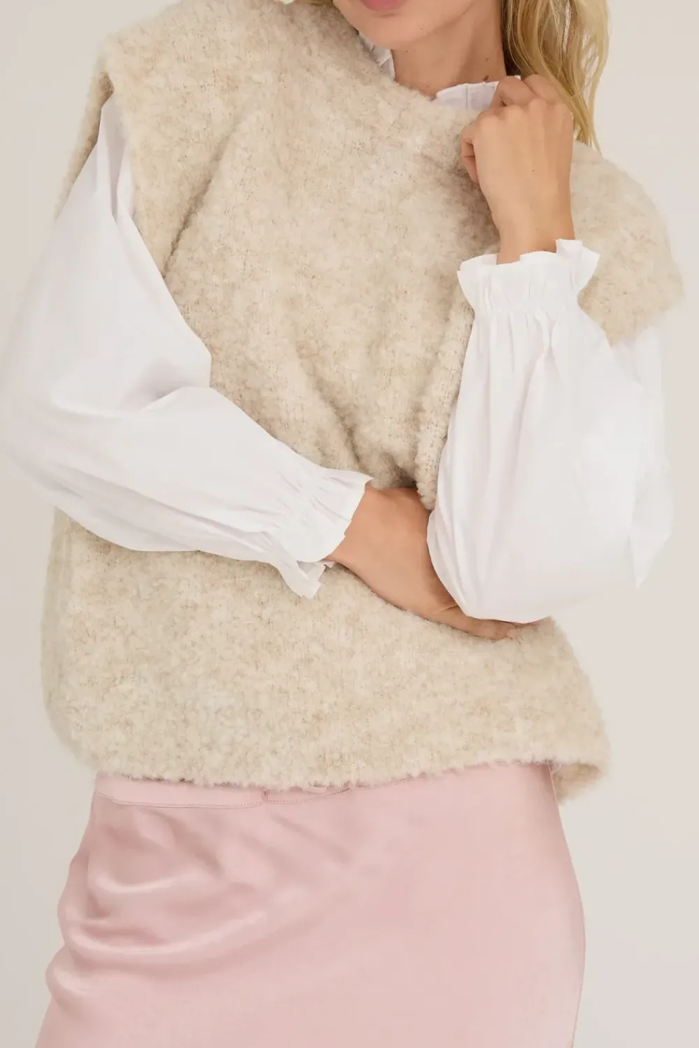 Best Patrisia new knit vest004 Sand Shirts & Tops | Truien & Sweaters